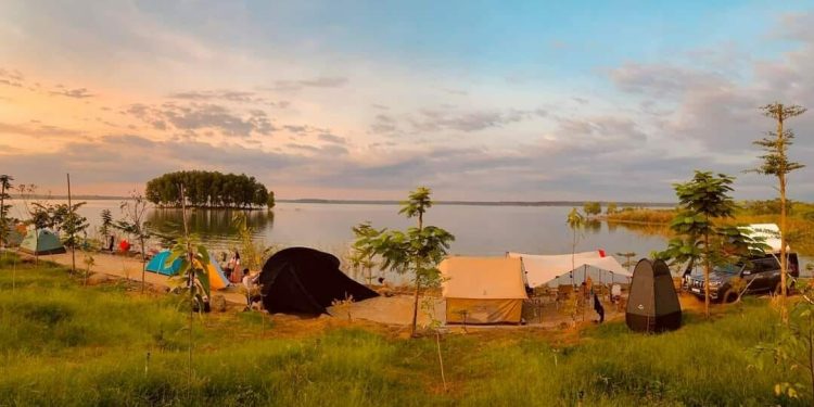 Camping Hồ Trị An – Du lịch trải nghiệm cắm trại với view chill tại Hồ Trị An
