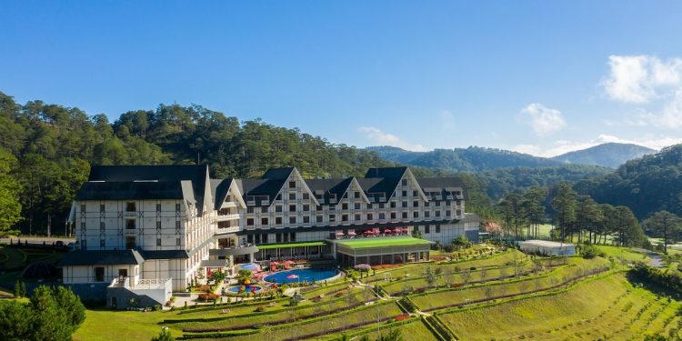 Nghỉ dưỡng sang trọng giữa thung lũng thơ mộng với Swiss-Belresort Tuyền Lâm – Đà Lạt