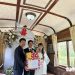 Độc đáo tiệc cưới tổ chức trên tàu cổ tuyến Đà Lạt – Trại Mát