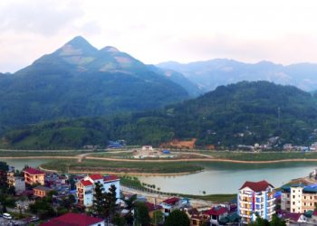 Những ngọn núi đẹp ở Lào Cai