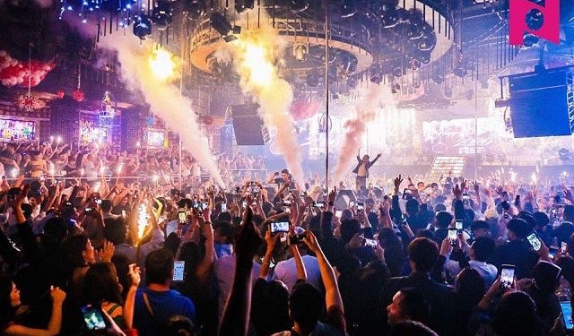 “Quẩy” xuyên màn đêm tại Bar Phương Đông Đà Nẵng